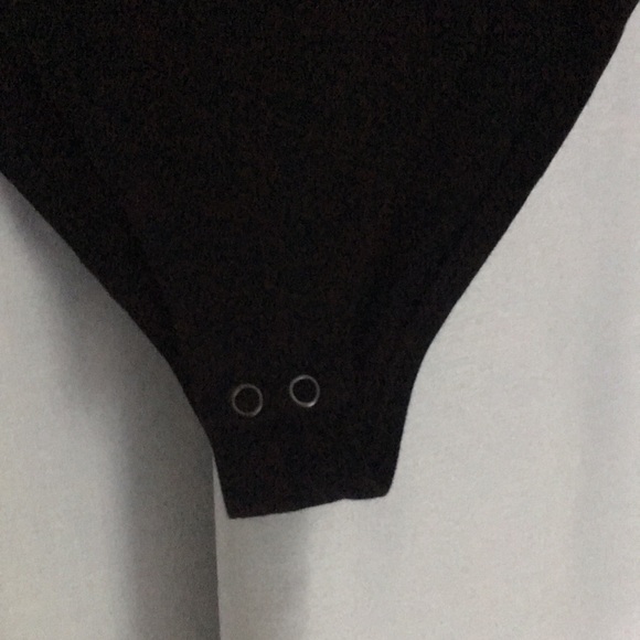 Black off the shoulder bodysuit - Picture 2 of 3